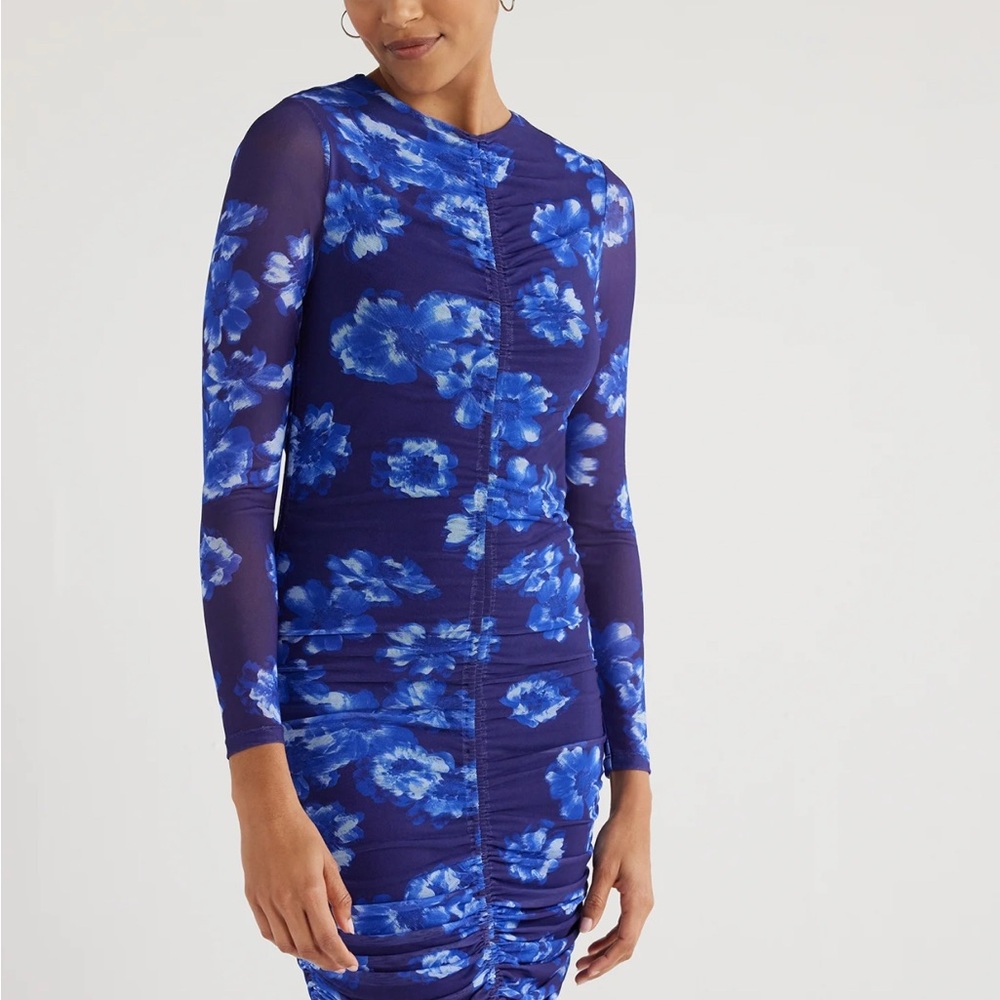 NWOT-Scoop Women's Mini Mesh Dress with Long Sleeves in a blue floral print